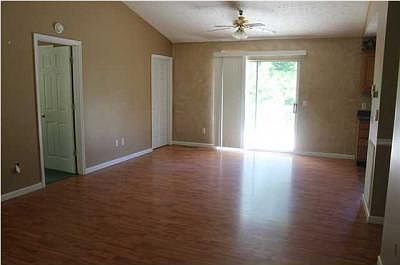 2nd image of 1613 Millwoode Ln