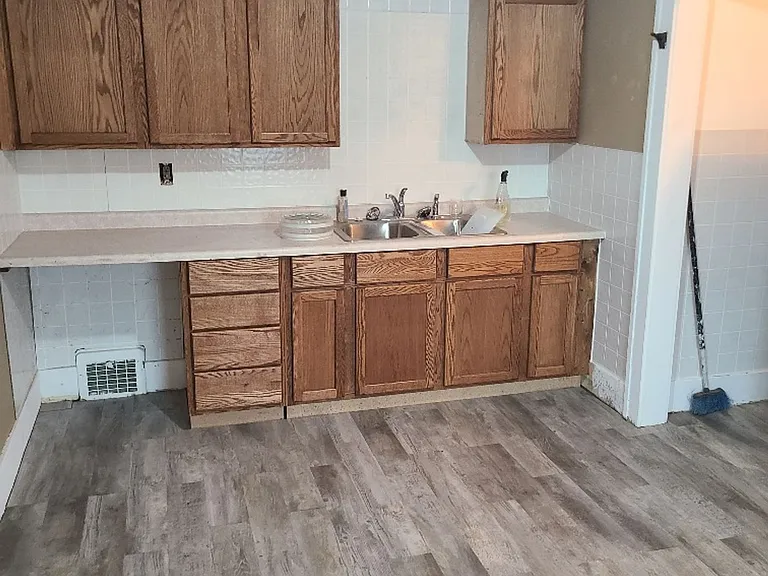 102 W Arlington St #3 — Photo 8