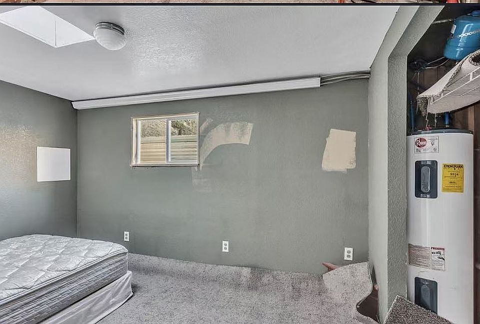 2nd image of 900 15th St APT 8