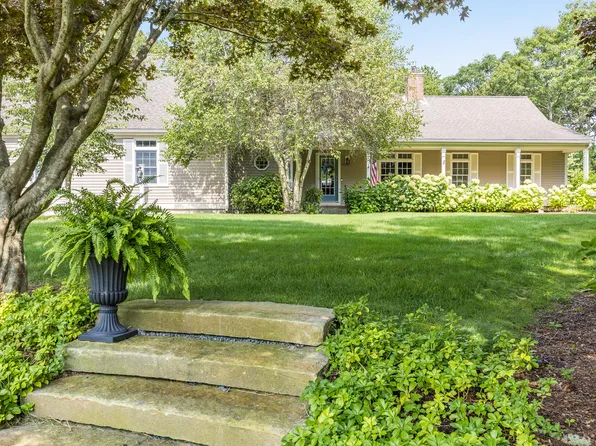 20 Courtney Road, Harwich, MA 02645