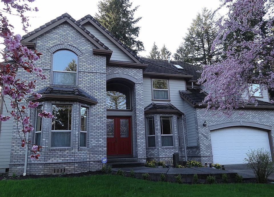 1st image of 1316 NE 145th Ave