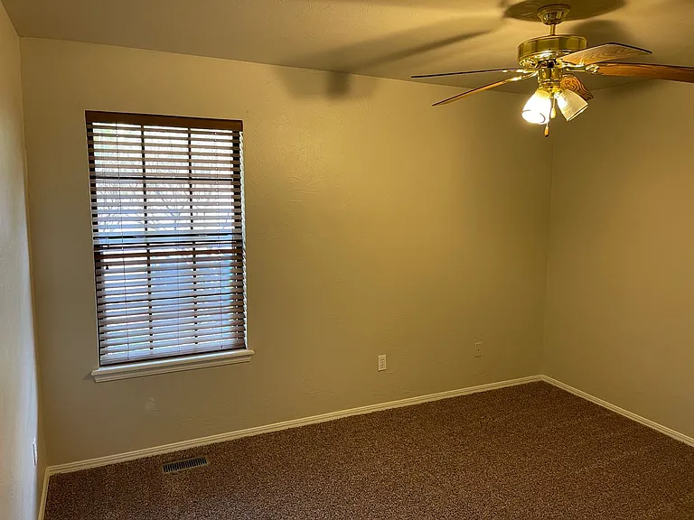 10300 Cumberland Ln — Photo 9