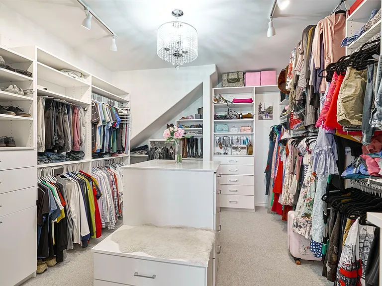 4028 Gramercy St — Photo 30