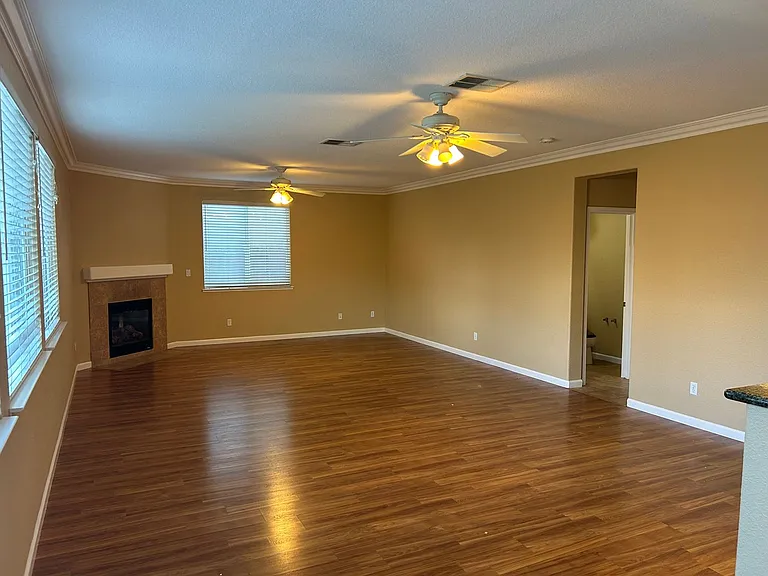 108 Matisse Dr — Photo 4