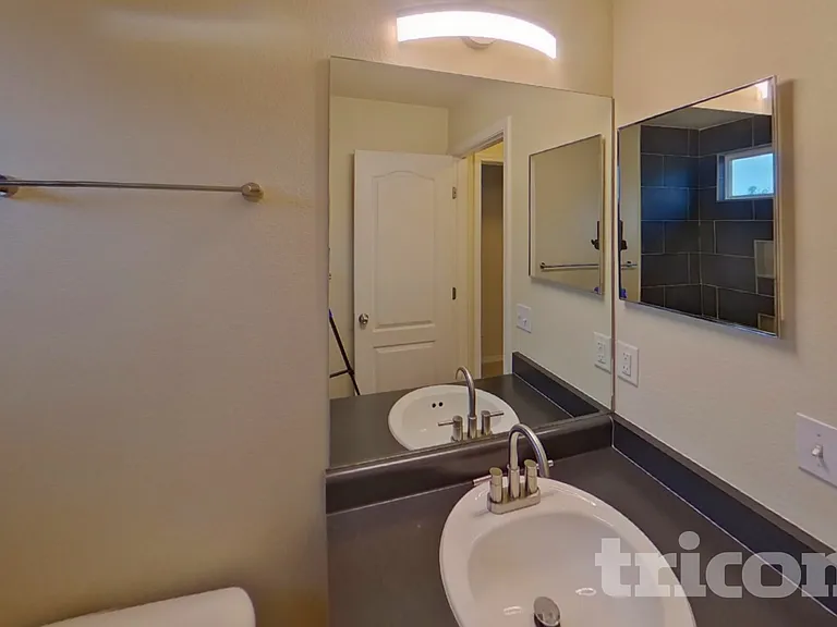7147 Silverwind Cir — Photo 16