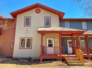 1228 Delaware St #E18, Lawrence, KS 66044