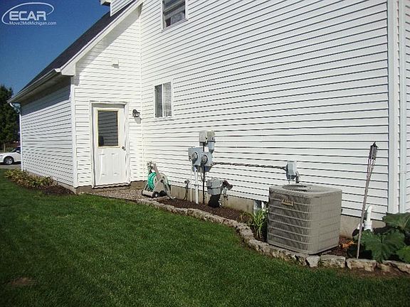 5th image of 219 School House Dr