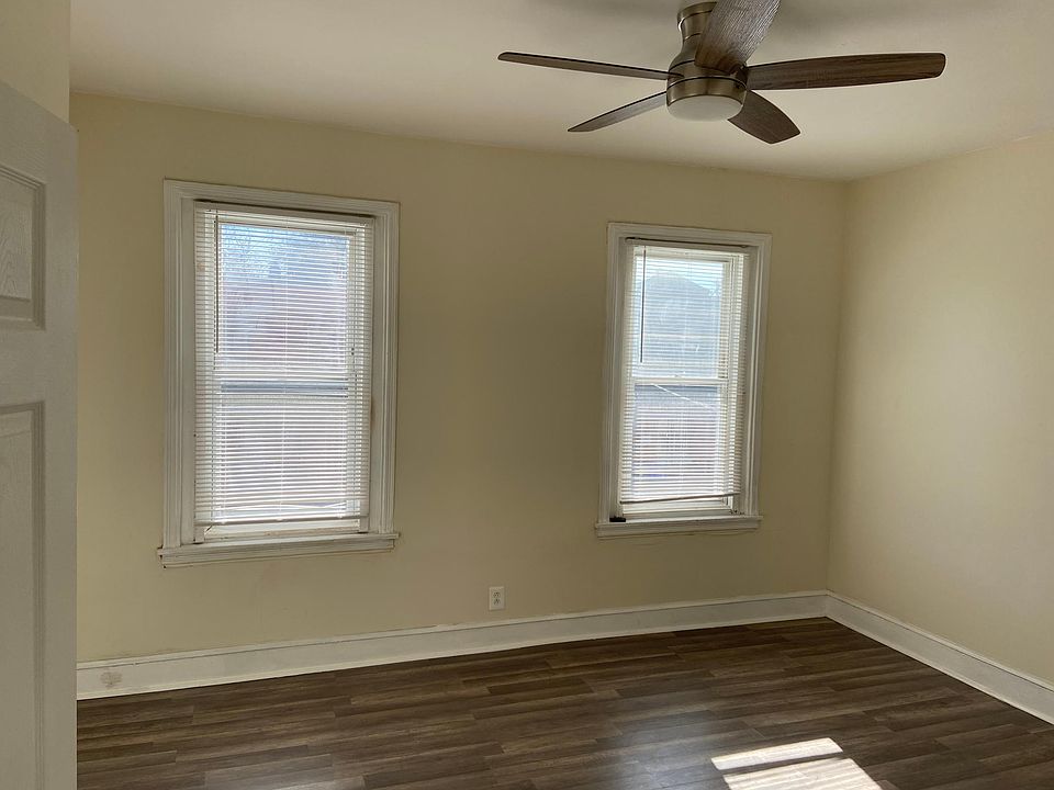 2nd image of 4133 Brown St Floor 2