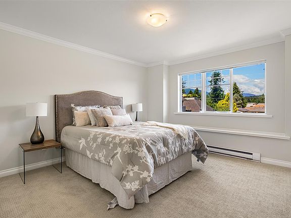 2nd image of 1567 Grant Ave #212