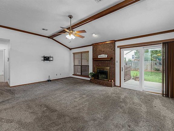 4th image of 2315 NE 36th St
