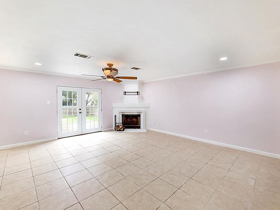 4th image of 2109 Jasper Ln