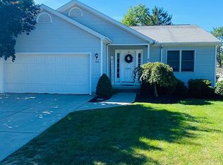 506 Pleasant Ave, Hamburg, NY 14075