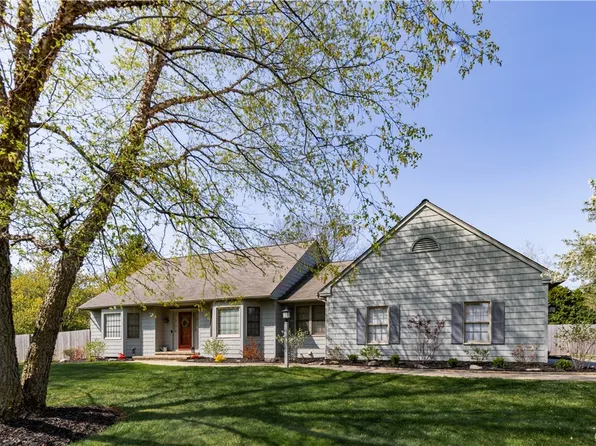 4944 Bentbrook Dr, Manlius, NY 13104