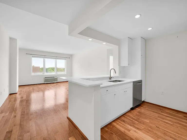 2110 City Pl #2110 — Photo 9
