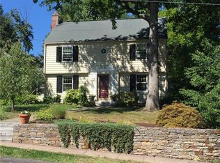 70 Craigmoor Rd, West Hartford, CT 06107