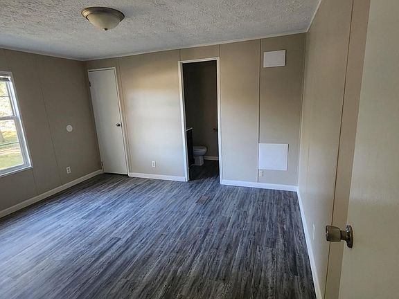 2nd image of 324 N Apple Blossom Blvd