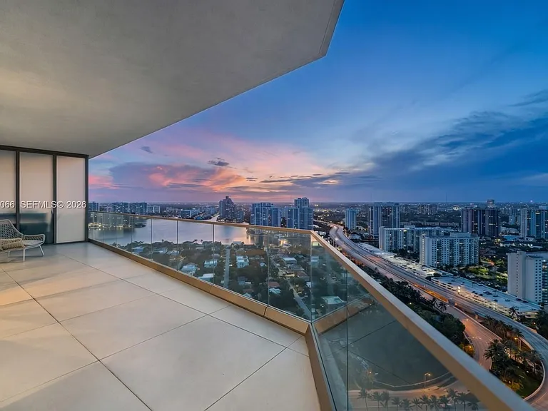 18975 Collins Ave #3000 — Photo 43