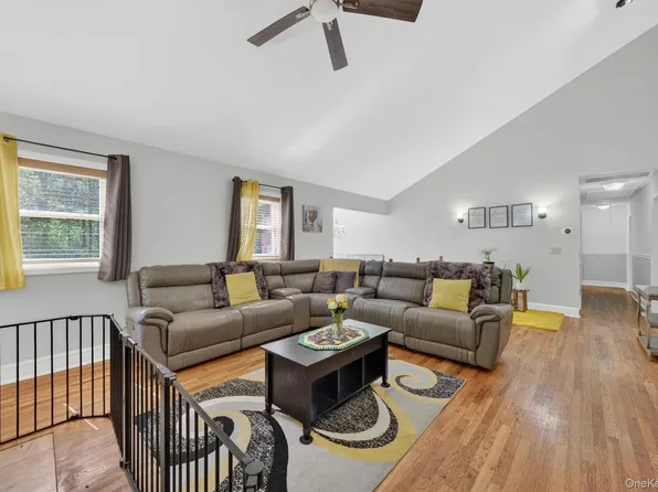 1649 State Route 32, Highland Mills, NY 10930