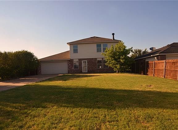 2nd image of 1415 Starpoint Ln