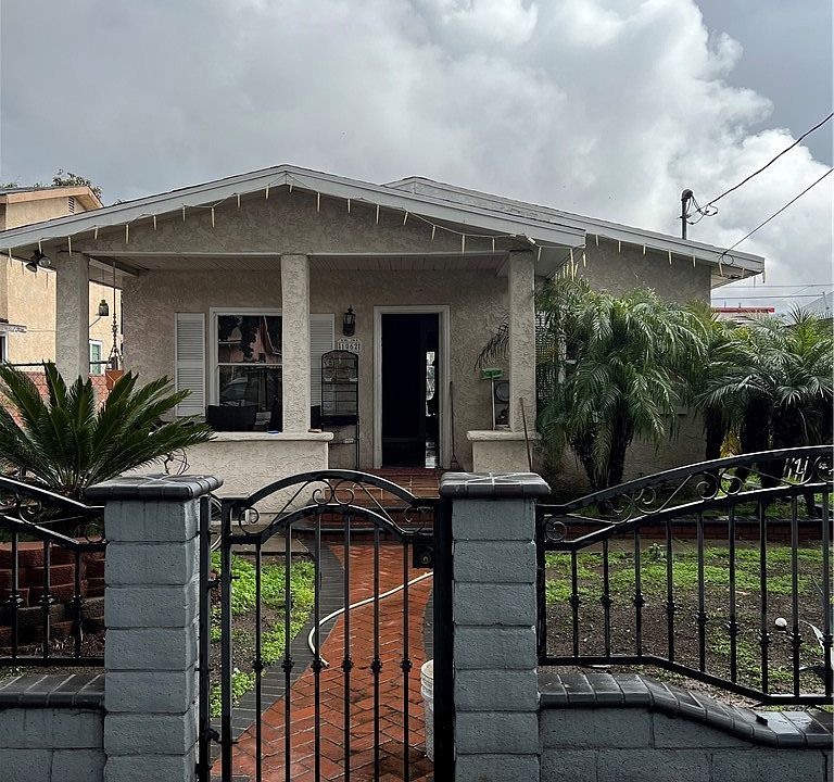1st image of 1062 Lecouvreur Ave