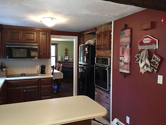5th image of 5 Heritage Hill Dr