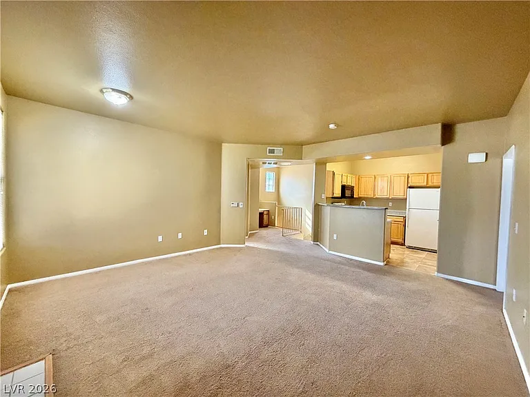 8555 W Russell Rd #2021 — Photo 7