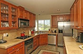 5th image of 939 NE 73rd Ave