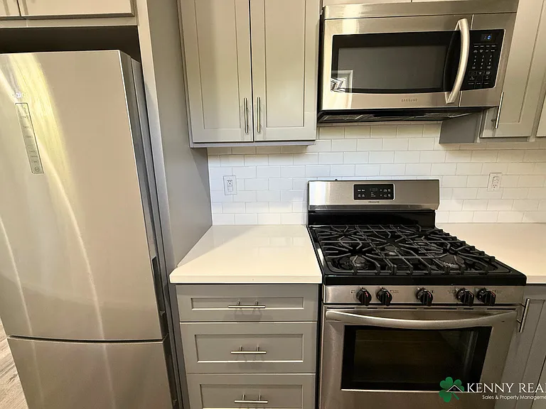 119 Franklin Ave — Photo 5