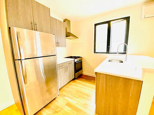 Rented by null | media 52