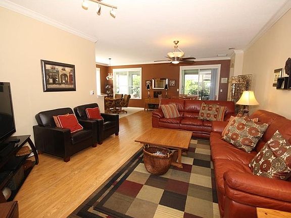 4th image of 200 Stonington Way