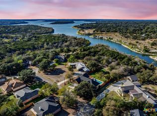 2 Pawnee Ln, Morgans Pt Resort, TX 76513