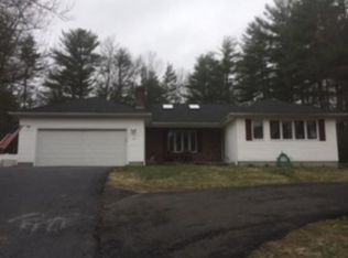 90 N Liberty St, Belchertown, MA 01007