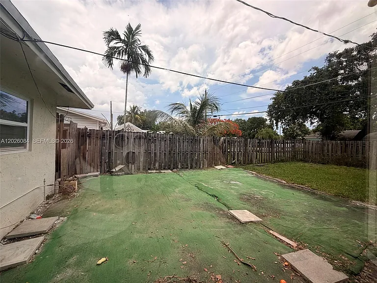 5180 SW 27th Ter — Photo 12