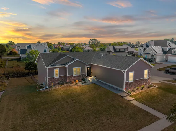3120 Cottontail Ln, Ames, IA 50014