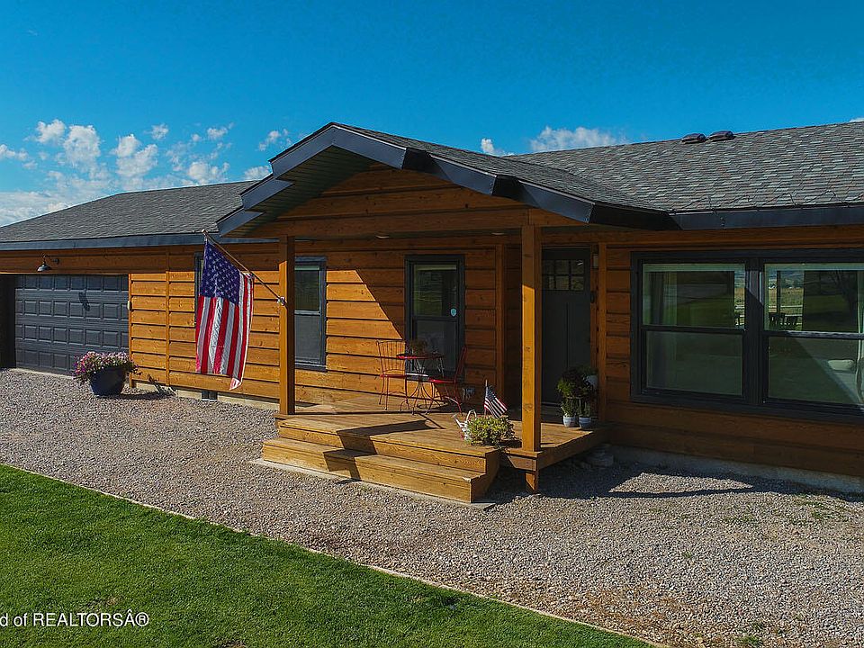 1st image of 273 Hoback Dr