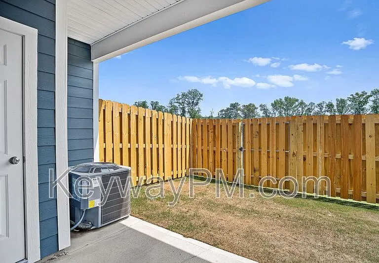 2106 SE Denmark Ave — Photo 23