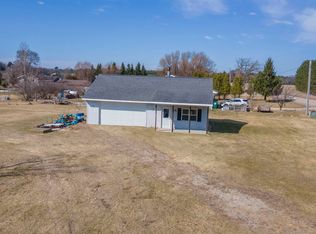 N2355 Parfreyville Rd, Waupaca, WI 54981