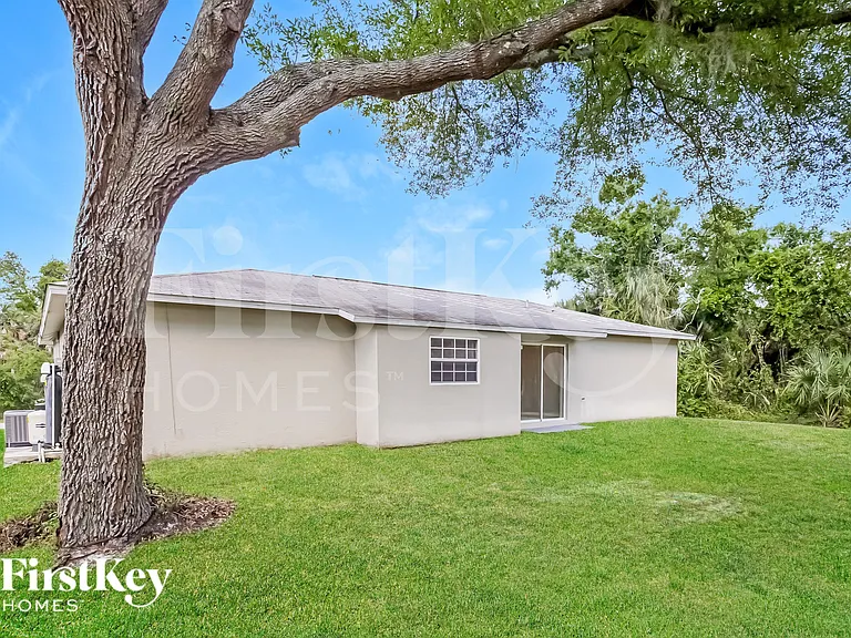 2565 Vogler Ln — Photo 18