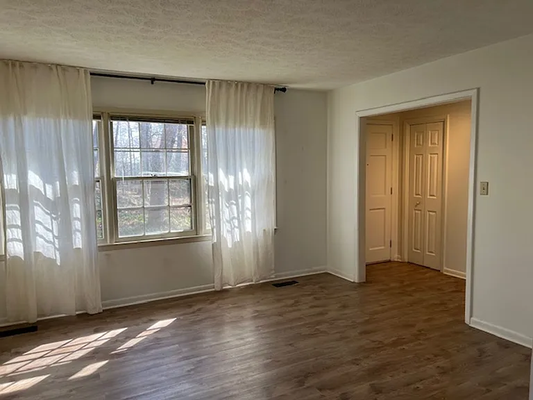 111 Keller Ave — Photo 6