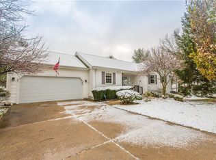 661 Fairfield Ln, Aurora, OH 44202