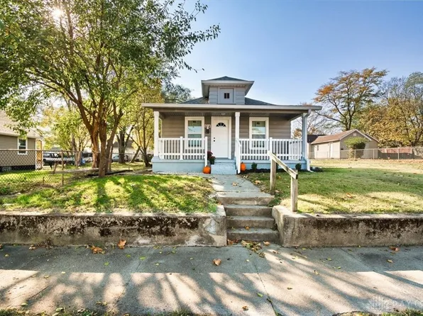 614 Catalpa Dr, Middletown, OH 45042