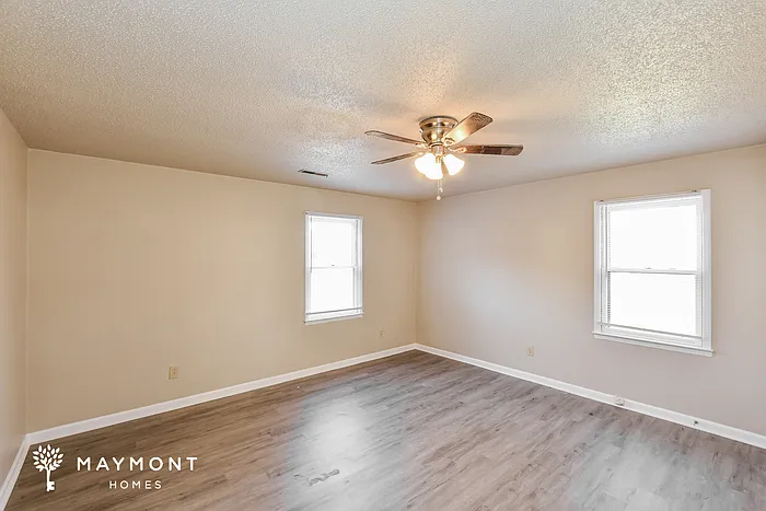 12017 Runningmeade Trl SE — Photo 9
