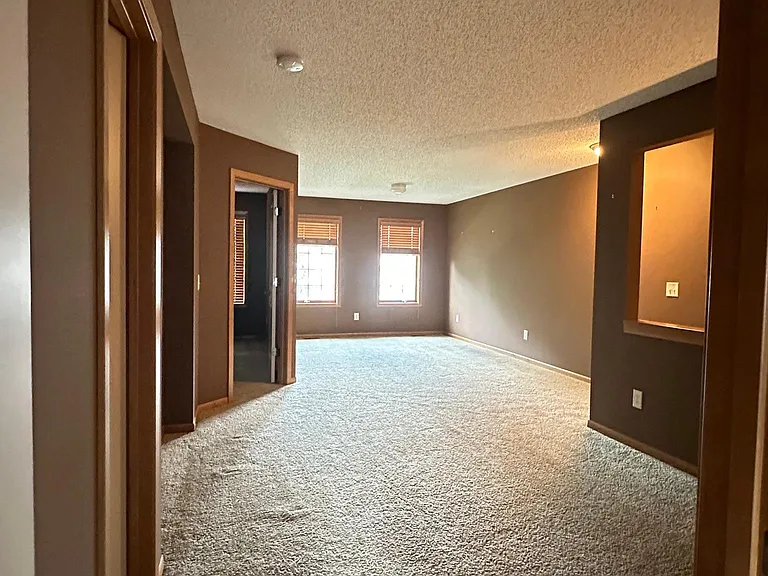 12426 Flanders Ct NE #F — Photo 33
