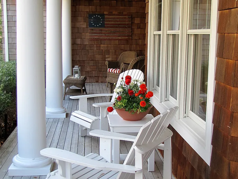 10 Dering Ln — Photo 18