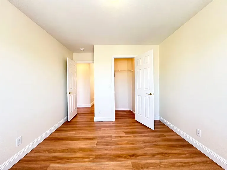 9891 Ridge Hill Ave — Photo 22