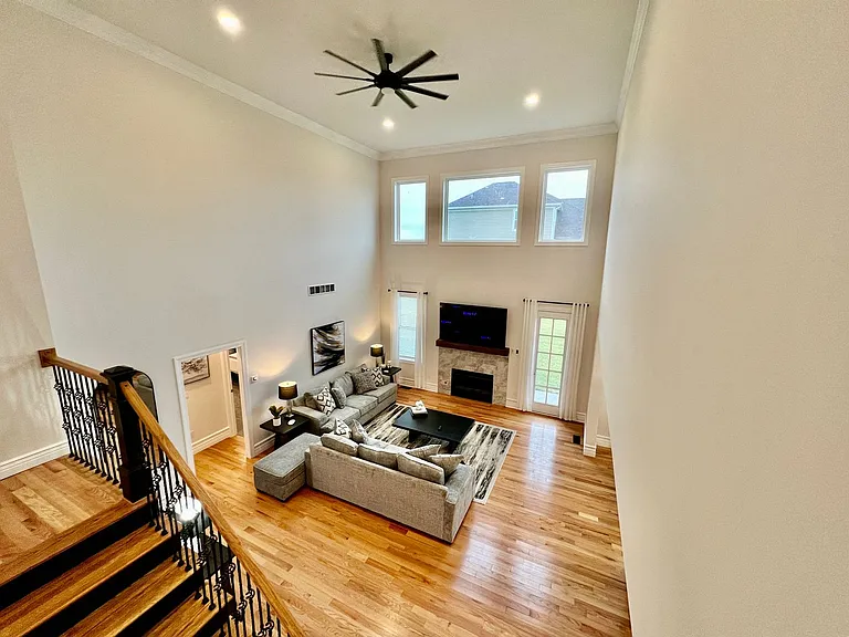 4817 Granada Ct — Photo 42
