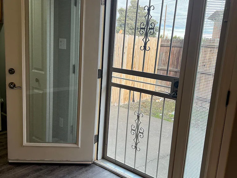 3608 Lafayette Dr NE #B — Photo 13