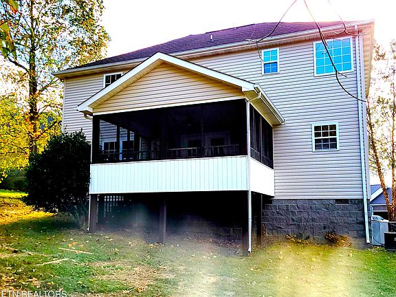 3rd image of 8126 Cambridge Gables Ln
