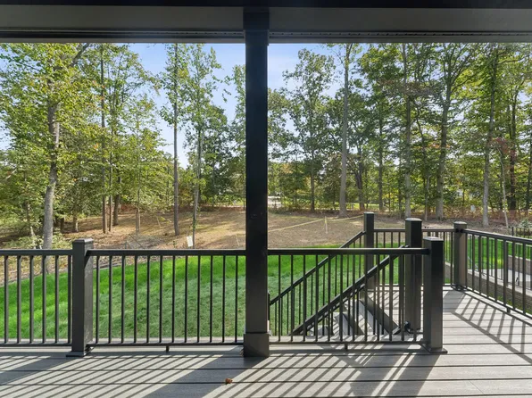 9167 Peniwill Dr, Lorton, VA 22079