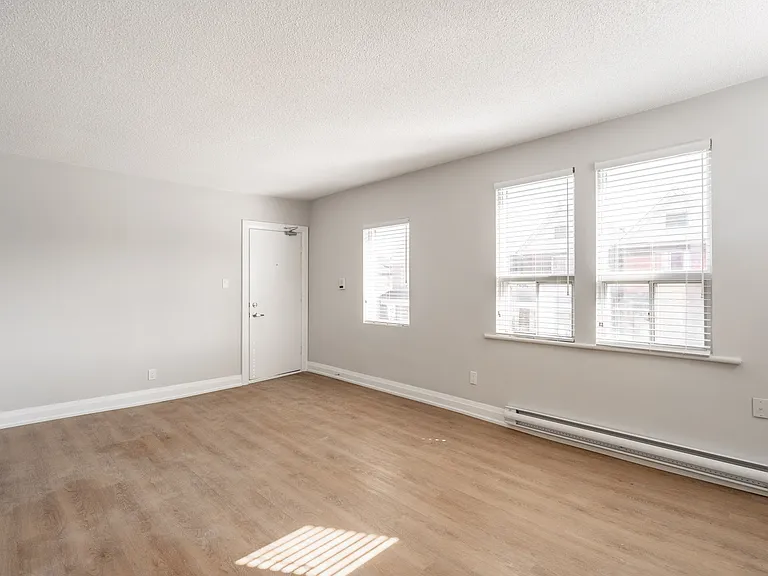81 Gibson Ave #3 — Photo 6
